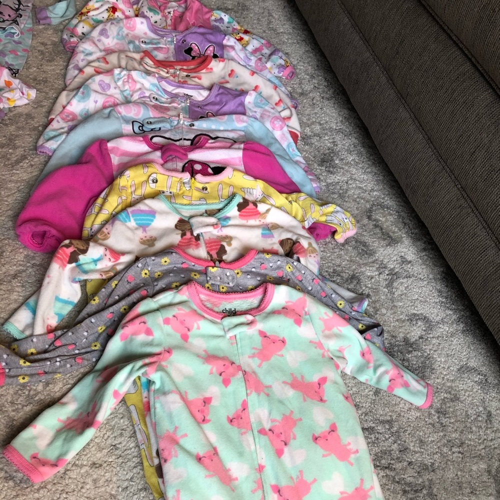 HUGE 18 MONTH GIRL CLOTHING LOT